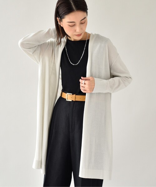 UNTITLED（アンタイトル）の「◆【清涼感】コットン混 ミドルカーディガン＜洗える／オンオフどちらも＞（カーディガン/ボレロ・レディース・ブラック/グレー系/サンドベージュ・48/44/02/04/00）」の20枚目の写真