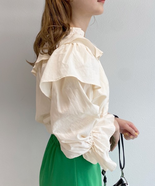 w closet（ダブルクローゼット）の「フリルショート丈ブラウス（シャツ/ブラウス・レディース・キナリ/スミクロ/ミント/オフホワイト・FREE）」の17枚目の写真