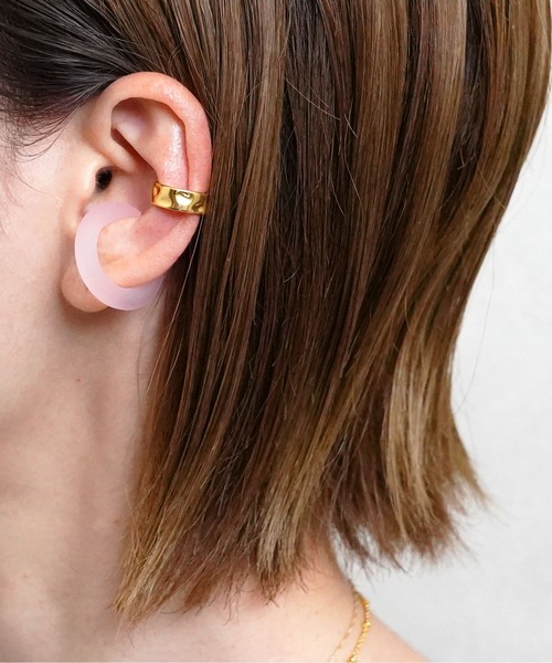 SIGNAL(シグナル)の「【SIGNAL / シグナル】Pastel color Ear cuff / イヤーカフ(イヤーカフ・レディース・ホワイト/ピンク/イエロー/グリーン・FREE)」の1枚目の写真