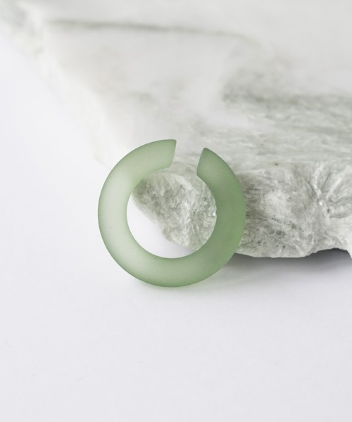 SIGNAL(シグナル)の「【SIGNAL / シグナル】Pastel color Ear cuff / イヤーカフ(イヤーカフ・レディース・ホワイト/ピンク/イエロー/グリーン・FREE)」の3枚目の写真