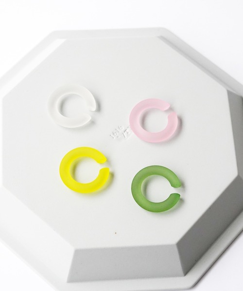 SIGNAL(シグナル)の「【SIGNAL / シグナル】Pastel color Ear cuff / イヤーカフ(イヤーカフ・レディース・ホワイト/ピンク/イエロー/グリーン・FREE)」の6枚目の写真