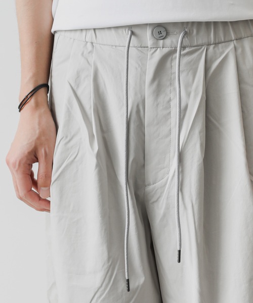 ATTACHMENT(アタッチメント)の「【 直営店・ZOZOTOWN限定 】タイプライタークロスオーバーストレッチツータックパンツ / TYPEWRITER CROSSOVER STRETCH 2TACK PANTS(その他パンツ・メンズ・ライトグレー/ブラック/グレー系その他・1/2/3)」の8枚目の写真