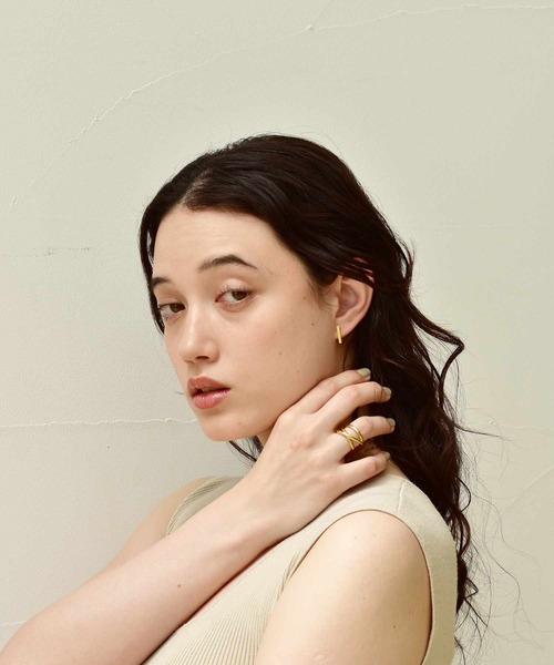 LHME(エルエイチエムイー)の「【WEB限定】 ”Gleam”トンファーピアス/サージカルステンレス(金属アレルギー対応)【LHME / エルエイチエムイー】(ピアス(両耳用)・レディース・シルバー/ゴールド・ONE SIZE)」の14枚目の写真