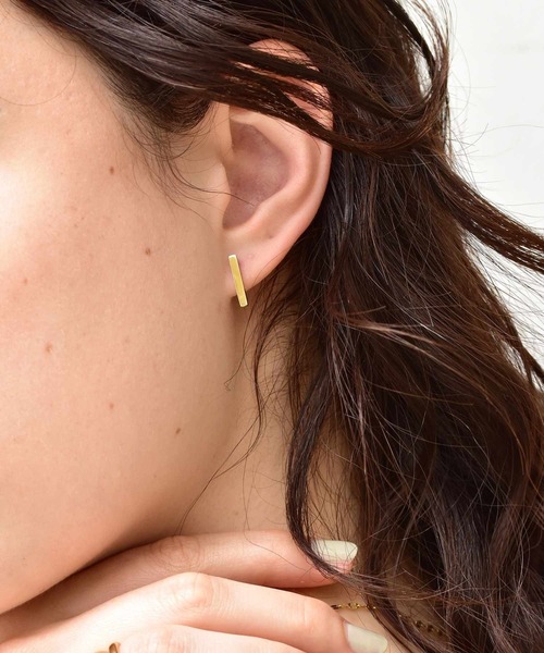 LHME(エルエイチエムイー)の「【WEB限定】 ”Gleam”トンファーピアス/サージカルステンレス(金属アレルギー対応)【LHME / エルエイチエムイー】(ピアス(両耳用)・レディース・シルバー/ゴールド・ONE SIZE)」の21枚目の写真