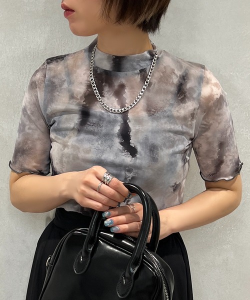 apres jour mignon(アプレジュールミニョン)の「シアープリントトップス【ZOZOTOWN限定アイテム】(Tシャツ/カットソー・レディース・パープル/グリーン/ブラック・フリー/X-LARGE)」の2枚目の写真