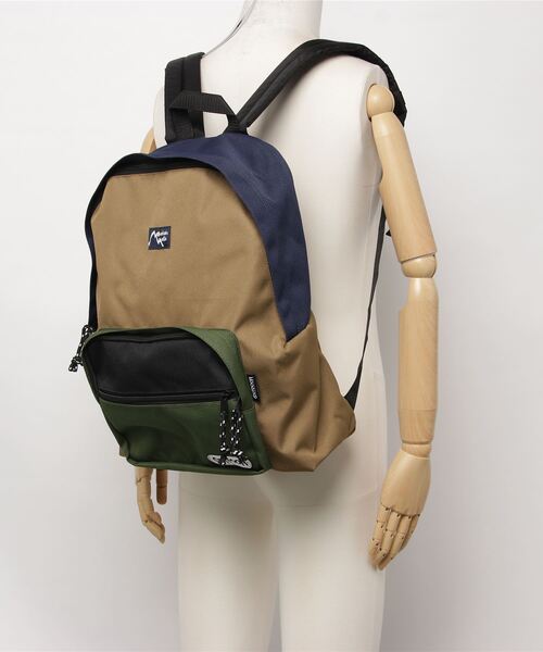 OUTDOOR PRODUCTS（アウトドアプロダクツ）の「Mountain Mania/マウンテンマニア　 OUTDOOR PRODUCTS×MountainMania バックパック（バックパック/リュック・メンズ・ブルー/ベージュ・FREE）」の6枚目の写真
