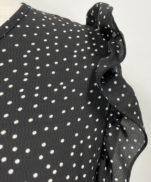 PICCIN（ピッチン）の「フリルスリーブワンピース（ワンピース・レディース・ブラック/ネイビー・M/L）」の10枚目の写真