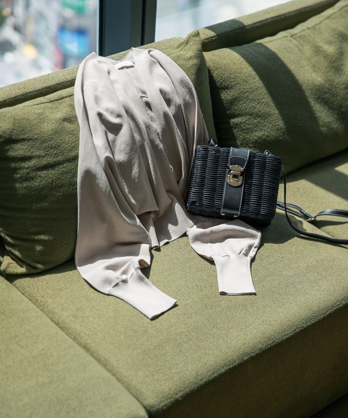 Andemiu（アンデミュウ）の「【水野佐彩コレクション】夏影キナガシショートカーディガン297612（カーディガン/ボレロ・レディース・ネイビー/グレー/オフホワイト/ブルー/ブラック・FREE）」の22枚目の写真