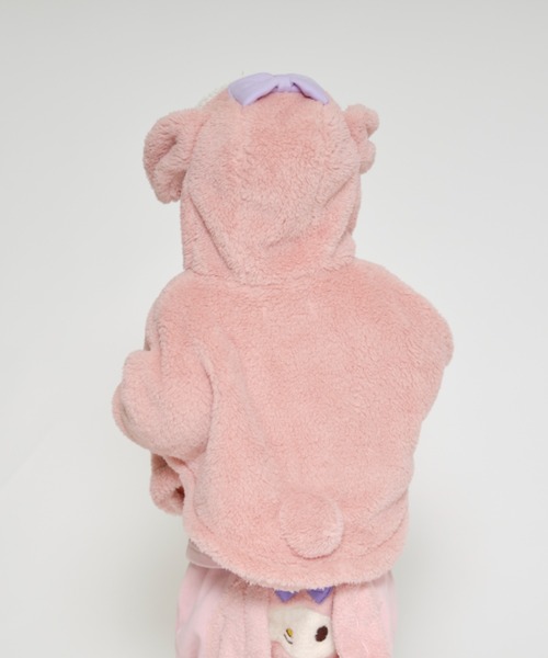 kids zoo(キッズズー)の「kids zoo×Sanrio Baby サンリオキャラクターボアマント・ケープ(ポンチョ・キッズ・ホワイト/ライトグレー/ピンク/イエロー/ブルー・S/M)」の14枚目の写真