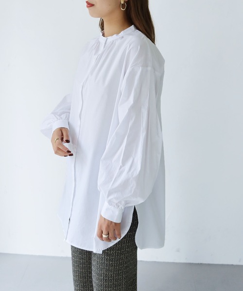 HER CLOSET（ハークローゼット）の「【shemoshelly】ストライプピンタックボリューム袖ブラウス（シャツ/ブラウス・レディース・ブラック/オフホワイト/ブルー・M）」の7枚目の写真