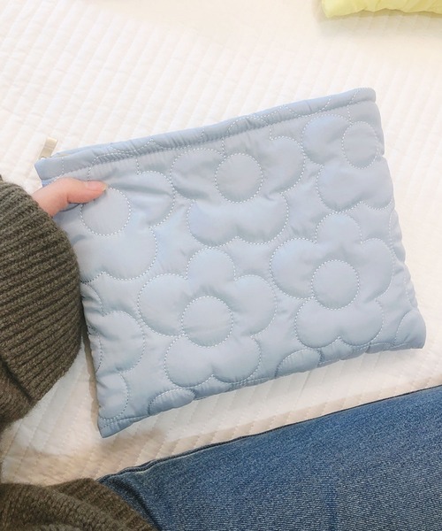 EPICKS(エピックス)の「フラワーキルティング化粧品コスメティックトラベルポーチ(ポーチ・レディース・グリーン/サックスブルー/ピンク/イエロー/ホワイト・F)」の6枚目の写真