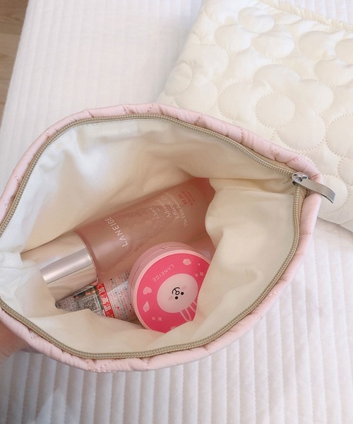 EPICKS(エピックス)の「フラワーキルティング化粧品コスメティックトラベルポーチ(ポーチ・レディース・グリーン/サックスブルー/ピンク/イエロー/ホワイト・F)」の10枚目の写真