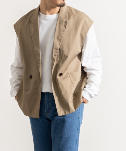 NYLAUS（ナイラス）の「別注 テーラードカラー オーバー ダブルベスト ジレ（ベスト・レディース・ブラック/グレイッシュベージュ・M/L）」の3枚目の写真