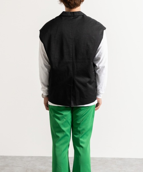 NYLAUS（ナイラス）の「別注 テーラードカラー オーバー ダブルベスト ジレ（ベスト・レディース・ブラック/グレイッシュベージュ・M/L）」の17枚目の写真