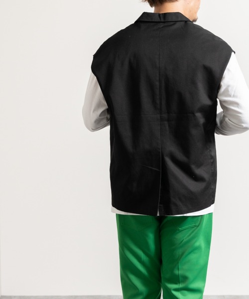 NYLAUS（ナイラス）の「別注 テーラードカラー オーバー ダブルベスト ジレ（ベスト・レディース・ブラック/グレイッシュベージュ・M/L）」の13枚目の写真