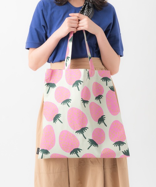 marimekko（マリメッコ）の「marimekko / マリメッコ  Pieni Unikko ファブリック トートバッグ LOK（トートバッグ・レディース・ブラック/ベージュ/レッド/ワインレッド/ブラック系その他/ナチュラル/グレー/グリーン/その他1/その他2/ブルー/ブラック×ホワイト・FREE）」の11枚目の写真