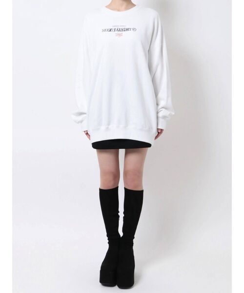 EMODA(エモダ)の「オーバーボーイズトレーナー(スウェット・レディース・ホワイト/ブラック/ネイビー/グレー・FREE)」の13枚目の写真