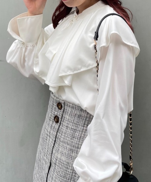 one after another NICE CLAUP(ワンアフターアナザーナイスクラップ)の「【リボンタイ取り外し可能】ビックカラー配色ブラウス(シャツ/ブラウス・レディース・オフホワイト/ブラック系その他/ベージュ系その他・FREE)」の5枚目の写真