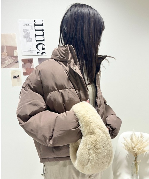 CECIL McBEE(セシルマクビー)の「ファイバーダウンフードコート(ダウンジャケット/コート・レディース・モカ/ブラック/アイボリー・MEDIUM/LARGE)」の15枚目の写真