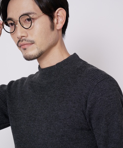 Blue Standard (ブルースタンダード)の「【BLUE STANDARD/ブルースタンダード】ストレッチ リブニット ハイネック モックネック(ニット/セーター・メンズ・ブラック/ホワイト/チャコールグレー・MEDIUM/LARGE/X-LARGE)」の8枚目の写真