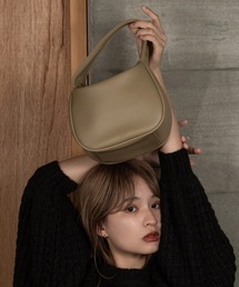 Amiur | mat color one handle bag(ハンドバッグ)