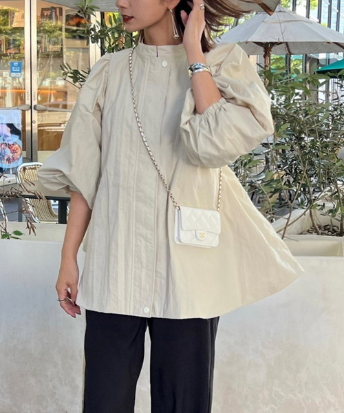 AMELY(エミリー)の「【インフルエンサーコラボ第2弾】ボリュームスリーブテントブルゾン(ブルゾン・レディース・グリーン/カーキブラウン/ベージュ系その他/ブラック・フリー)」の18枚目の写真