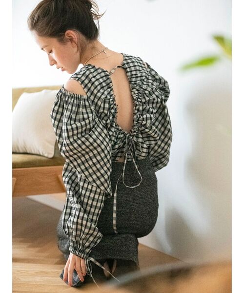 Ungrid(アングリッド)の「ギンガムチェックバックオープンブラウス(シャツ/ブラウス・レディース・オフホワイト/グレー/グリーン・FREE)」の8枚目の写真