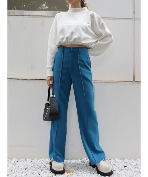 EVRIS（エヴリス）の「ハイネッククロップドスウェットトップス【セットアップ着用可能】（スウェット・レディース・ブラック/グレー/パープル/ホワイト・FREE）」の5枚目の写真