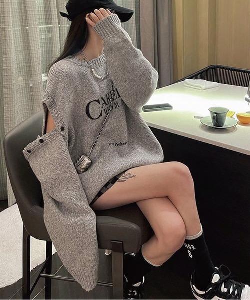 オープンショルダー♥︎ニット GRL（グレイル）の「オープンショルダーニットトップス（ニット