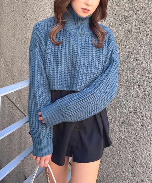 ANAP(アナップ)の「ハイネッククロップドニットトップスセーター(ニット/セーター・レディース・アイボリー/ブラック/ブルー・FREE)」の3枚目の写真