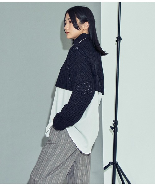 ANAP(アナップ)の「ハイネッククロップドニットトップスセーター(ニット/セーター・レディース・アイボリー/ブラック/ブルー・FREE)」の7枚目の写真