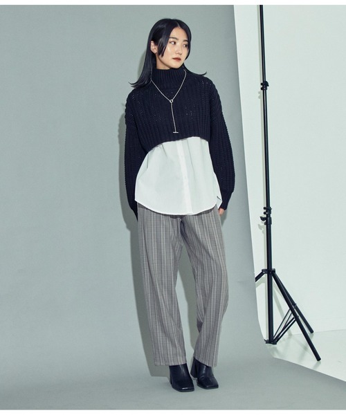 ANAP(アナップ)の「ハイネッククロップドニットトップスセーター(ニット/セーター・レディース・アイボリー/ブラック/ブルー・FREE)」の5枚目の写真