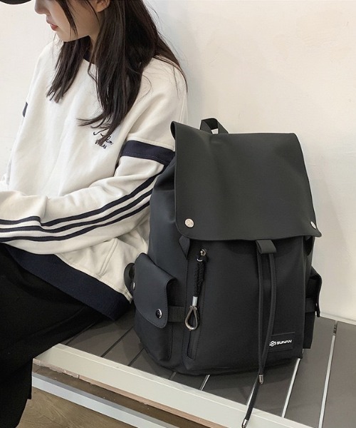 wears（ウェアーズ）の「ユニセックス フラップデザインバッグパック（バックパック/リュック・レディース・ブラック/カーキ・FREE）」の3枚目の写真