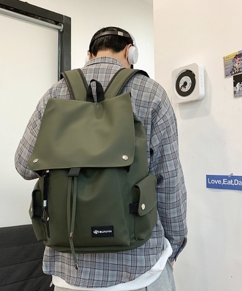 wears（ウェアーズ）の「ユニセックス フラップデザインバッグパック（バックパック/リュック・レディース・ブラック/カーキ・FREE）」の8枚目の写真