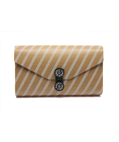 GLOBAL FORME CONCRETE（グローバルフォルムコンクリート）の「CODDLE + PAPER15 STRIPE 【コスメポーチ】（ポーチ・レディース・ブラウン/イエロー/シルバー・FREE）」の3枚目の写真