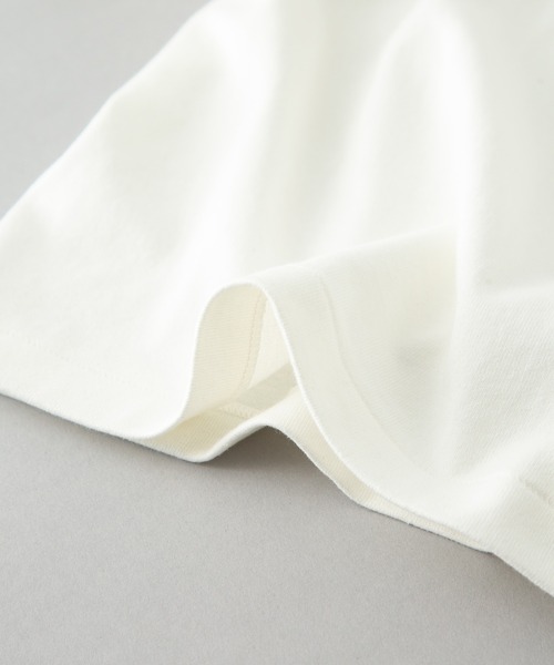 HANES(ヘインズ)の「【HANES/ヘインズ】【究極の白】 SHIRO クルーネックTシャツ ビッグシルエット 7.0oz 丸胴・タグレス ユニセックス(Tシャツ/カットソー・メンズ・ホワイト・SMALL/MEDIUM/LARGE/X-LARGE)」の6枚目の写真