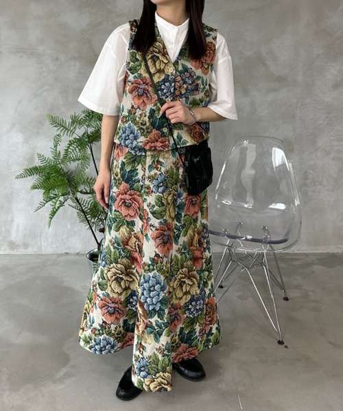 kutir（クティール）の「【セットアップ可】ゴブランベスト（ベスト・レディース・ブラック/アイボリー・FREE）」の3枚目の写真