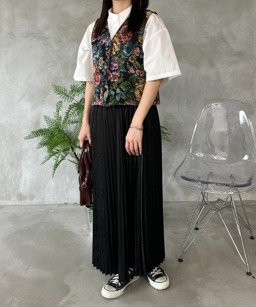 kutir（クティール）の「【セットアップ可】ゴブランベスト（ベスト・レディース・ブラック/アイボリー・FREE）」の5枚目の写真