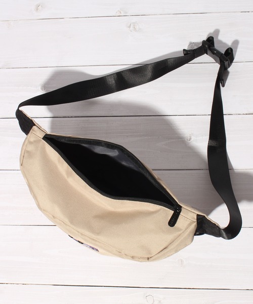 GERRY（ジェリー）の「【GERRY/ジェリー】ワンポイントロゴウエストバッグ（ボディバッグ/ウエストポーチ・メンズ・ベージュ/ブラック/マルチ/グレー/チャコールグレー・FREE）」の22枚目の写真