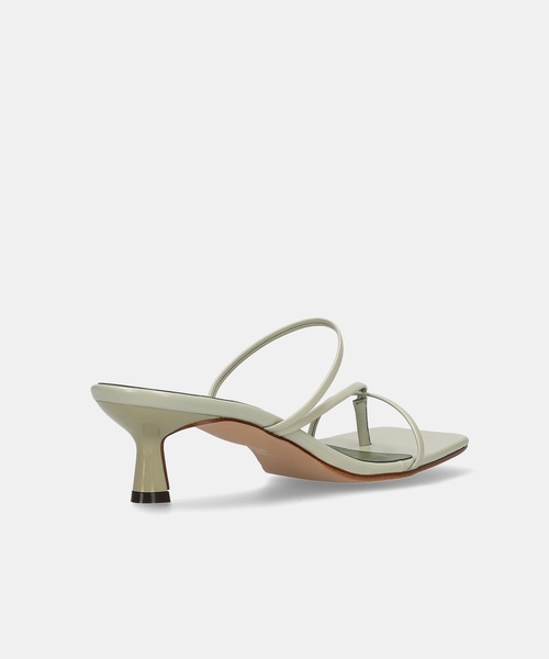 MAMIAN（マミアン）の「ワイドスクエアトゥ ナローストラップ トングサンダル (4.0cmヒール)（サンダル・レディース・ライトカーキ/ブラック/グレイッシュベージュ・M/LL/L/S）」の11枚目の写真