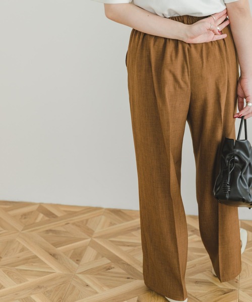 ITEMS URBANRESEARCH（アイテムズ アーバンリサーチ）の「リネンライクワイドパンツ（スラックス・レディース・ベージュ/チャコールグレー/キャメル・FREE）」の5枚目の写真