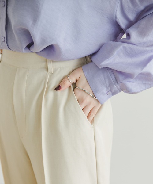 ITEMS URBANRESEARCH（アイテムズ アーバンリサーチ）の「リネンライクワイドパンツ（スラックス・レディース・ベージュ/チャコールグレー/キャメル・FREE）」の14枚目の写真