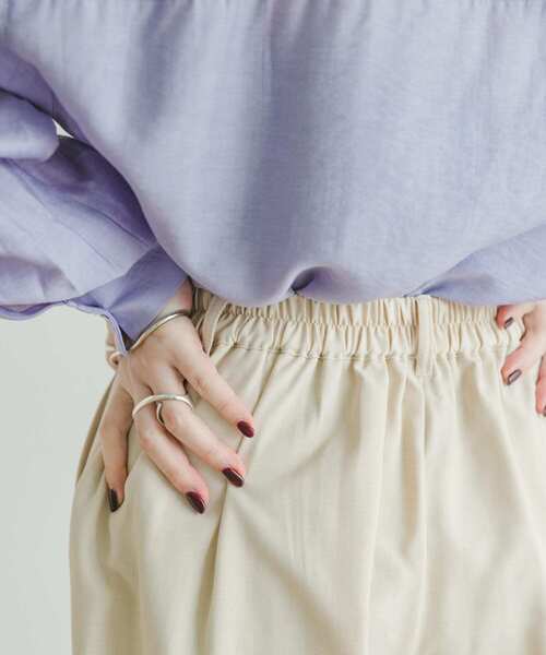 ITEMS URBANRESEARCH（アイテムズ アーバンリサーチ）の「リネンライクワイドパンツ（スラックス・レディース・ベージュ/チャコールグレー/キャメル・FREE）」の16枚目の写真