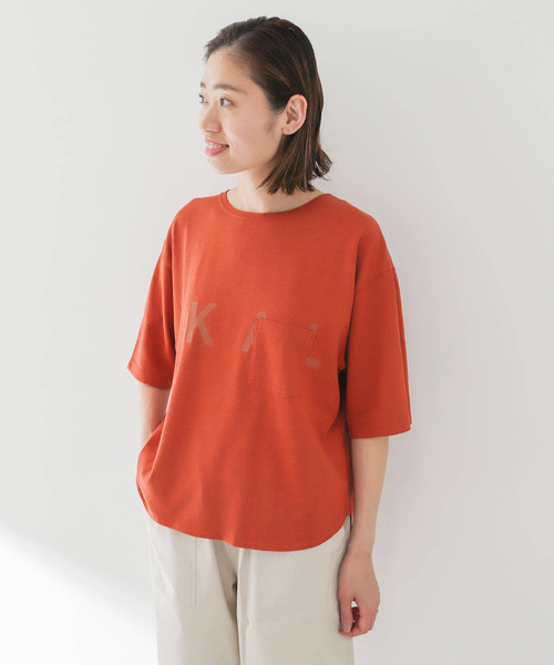 EKAL(エカル)の「ショートスリーブロングテールロゴTシャツ(Tシャツ/カットソー・レディース・ブラック/オフホワイト/オレンジ系その他・ONE)」の10枚目の写真