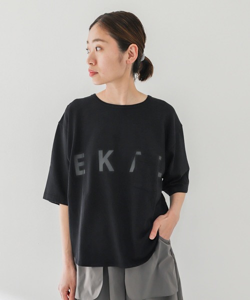 EKAL(エカル)の「ショートスリーブロングテールロゴTシャツ(Tシャツ/カットソー・レディース・ブラック/オフホワイト/オレンジ系その他・ONE)」の20枚目の写真