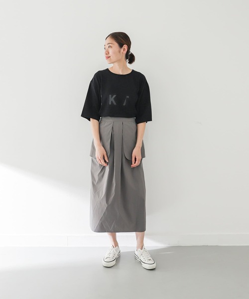 EKAL(エカル)の「ショートスリーブロングテールロゴTシャツ(Tシャツ/カットソー・レディース・ブラック/オフホワイト/オレンジ系その他・ONE)」の22枚目の写真