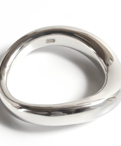 Ops.（オプス）の「シルバー925 リング シンプル ゴールド ウェーブ【ULUA ウルア】（リング・レディース・シルバー/イエローゴールド・11号/9号/13号/15号）」の4枚目の写真