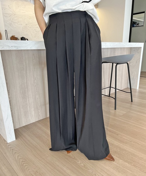 Jewelobe(ジュエローブ)の「タックプリーツルーズワイドパンツ(その他パンツ・レディース・ブラック/アイボリー/ピンク・FREE)」の5枚目の写真