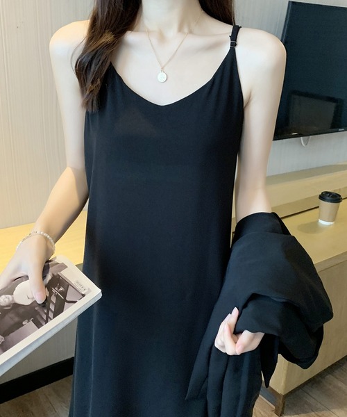 shopnikoniko(ショップニコニコ)の「キャミワンピース ロング フレア 細ストラップ(ワンピース・レディース・ホワイト/ブラック・フリー)」の9枚目の写真