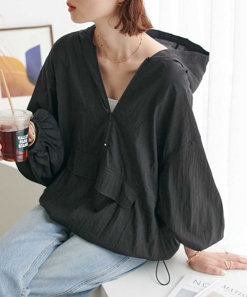 DISCOAT(ディスコート)の「【WEB限定】シアーアノラックパーカー(パーカー・レディース・モカ/オレンジ/ライトベージュ/ピンク/ホワイト/ブラック・FREE)」の3枚目の写真